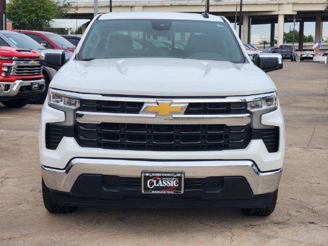 Used 2024 Chevrolet Silverado 1500 LT w/ Convenience Package II RWD image 2