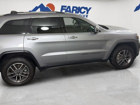 Used 2020 Jeep Grand Cherokee Limited w/ Premium Lighting Group AWD/4WD image 4