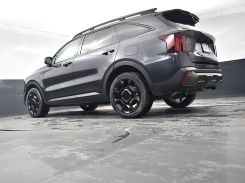 Used 2025 Kia Sorento SX Prestige w/ Olive Brown Leather Package image 25