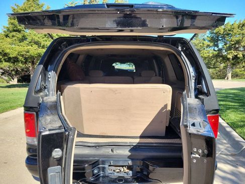 Used 2002 Ford Excursion XLT image 21