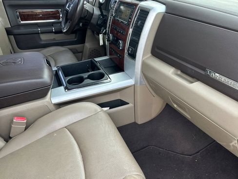 Used 2011 RAM 2500 Laramie w/ Protection Group image 18