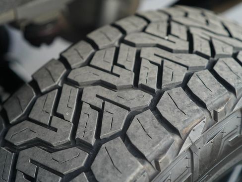 Used 2021 Chevrolet Silverado 1500 LT Trail Boss w/ Convenience Package II image 16