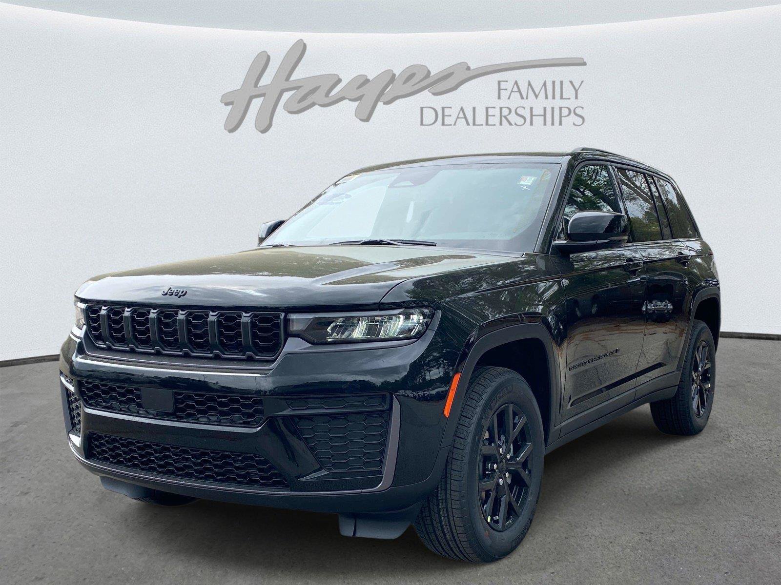 New 2026 Jeep Grand Cherokee Altitude RWD image 5