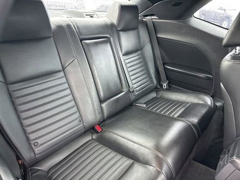 Used 2011 Dodge Challenger R/T image 11
