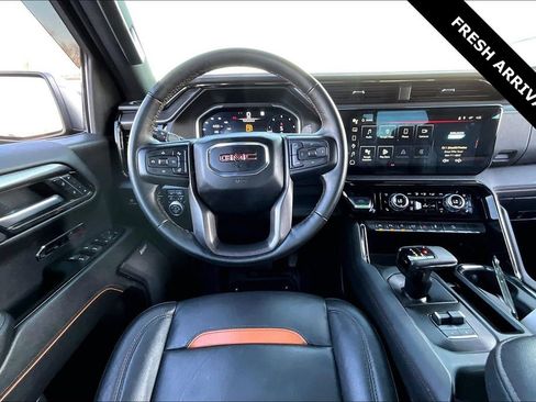 Used 2024 GMC Sierra 1500 AT4 w/ Technology Package image 9