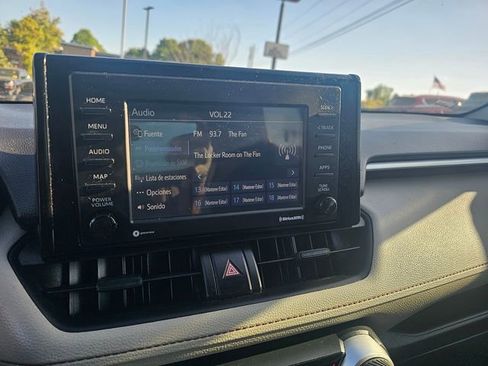 Used 2021 Toyota RAV4 XLE w/ Convenience Package FWD image 26
