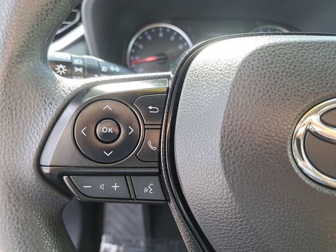 Certified 2020 Toyota RAV4 XLE image 18