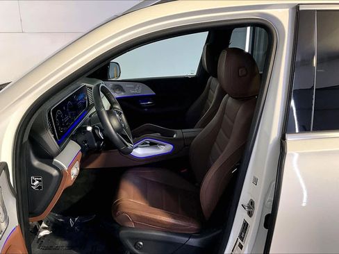 Used 2024 Mercedes-Benz GLE 450 4MATIC image 9