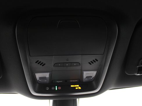 Used 2024 Buick Enclave Premium AWD/4WD image 37