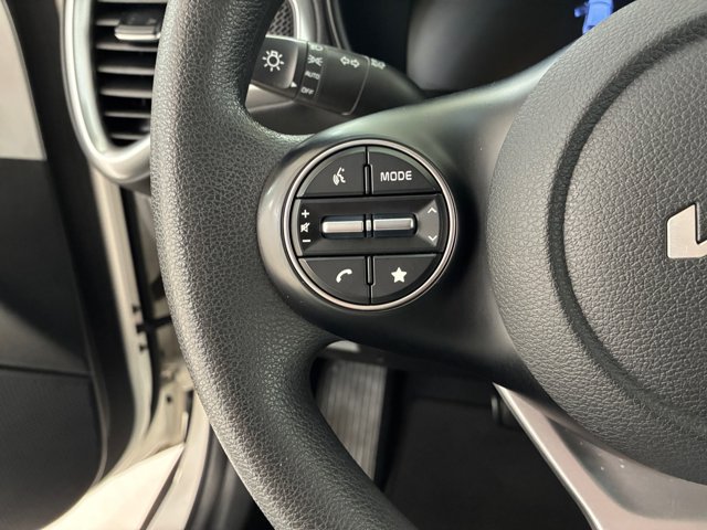 Used 2024 Kia Soul LX w/ Option Group 015 FWD image 23