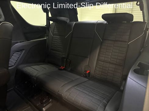 Used 2026 Cadillac Escalade Platinum Sport w/ LPO, ONYX Package AWD/4WD image 13