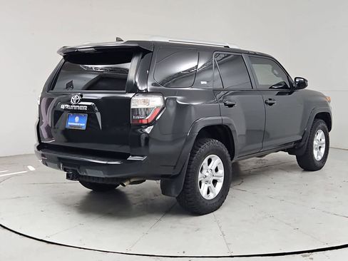 Used 2018 Toyota 4Runner SR5 AWD/4WD image 6