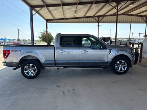 Used 2022 Ford F150 XLT w/ Equipment Group 302A High AWD/4WD image 9