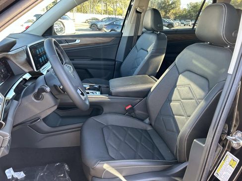 New 2026 Volkswagen Atlas SE FWD image 22