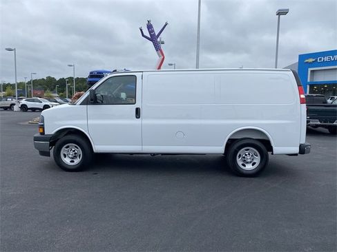 New 2025 Chevrolet Express 2500 w/ Driver Convenience Package image 10