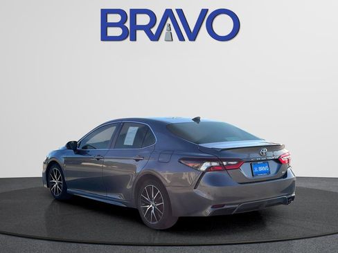Used 2023 Toyota Camry SE FWD image 8