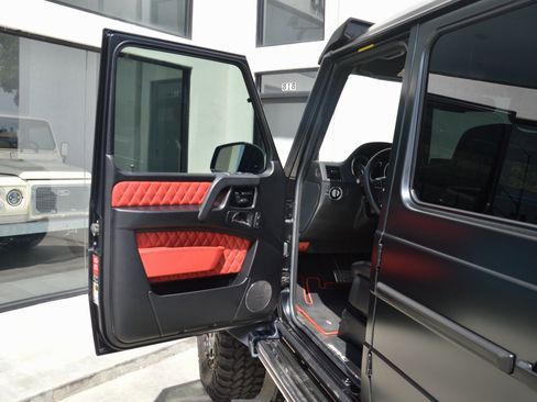 Used 2016 Mercedes-Benz G 63 AMG 4MATIC image 14