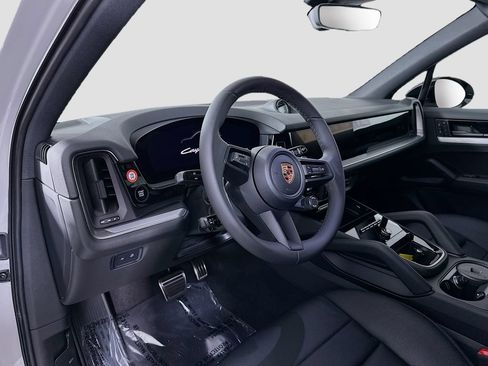 New 2026 Porsche Cayenne S AWD/4WD image 4