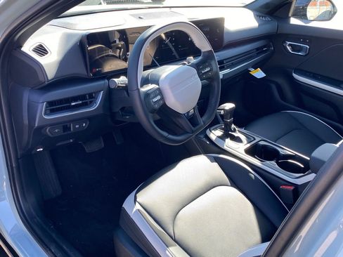 New 2025 Kia K4 GT-Line image 10