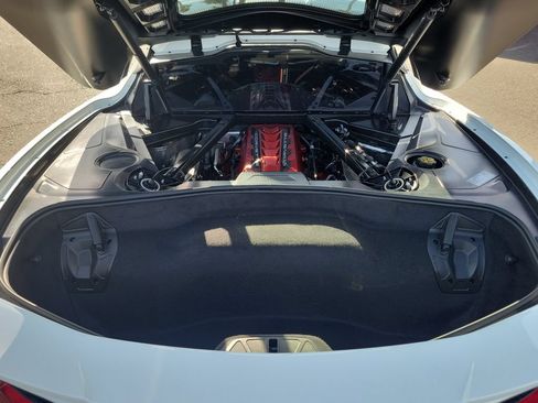 Used 2022 Chevrolet Corvette Stingray Preferred Cpe w/ Z51 Performance Package RWD image 21