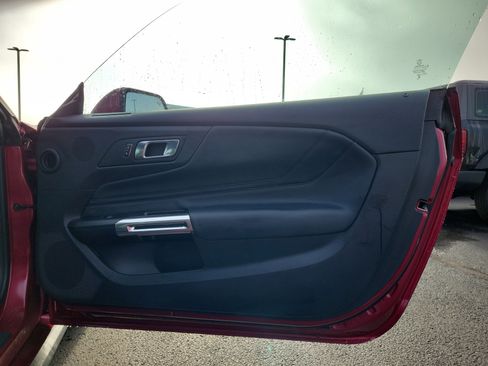 Certified 2025 Ford Mustang GT Premium image 9