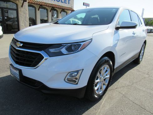 Used 2020 Chevrolet Equinox LT image 1