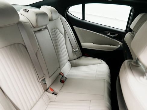 Used 2024 Genesis G70 2.5T w/ Sport Prestige Package image 27