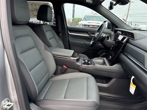 New 2026 GMC Terrain AT4 w/ Convenience Package III image 25