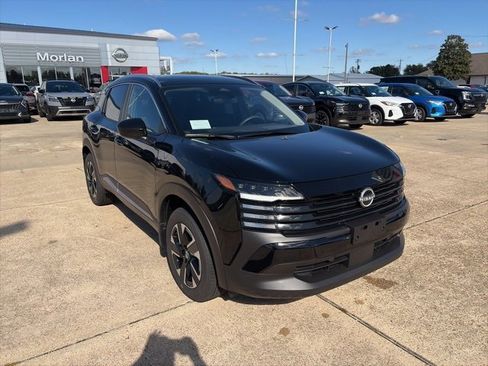 New 2026 Nissan Kicks SV w/ SV Premium Package image 8