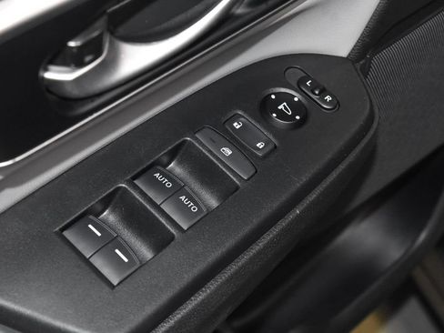Used 2020 Honda CR-V EX-L image 6