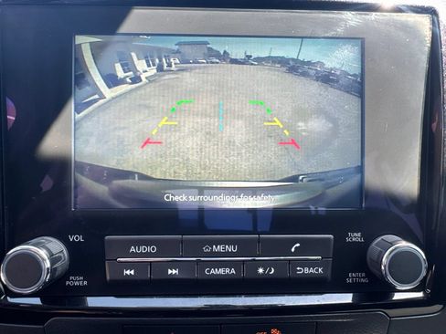 Used 2022 Nissan Frontier SV AWD/4WD image 17
