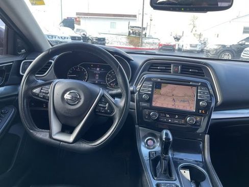 Used 2020 Nissan Maxima 3.5 SL w/ Floor Mat Group image 12