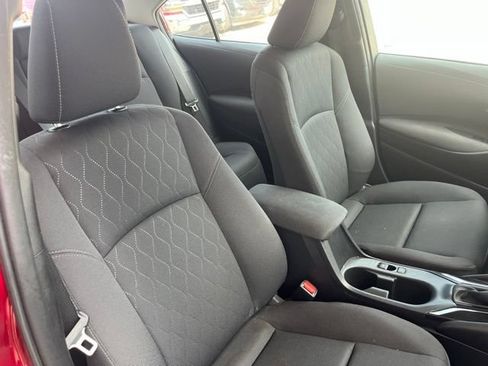 Used 2025 Toyota Corolla LE FWD image 26