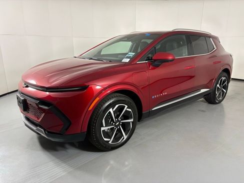 Used 2025 Chevrolet Equinox EV LT w/ Convenience Package image 5