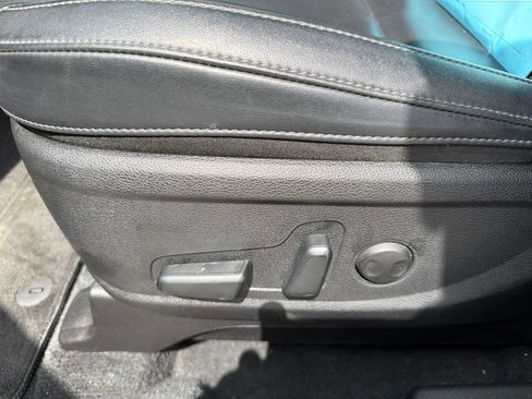 Used 2024 Kia Telluride S w/ S Sunroof Package FWD image 21