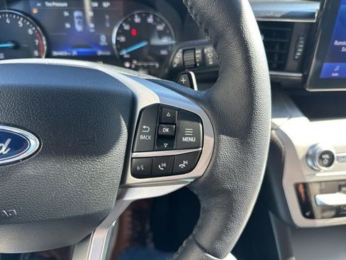 Used 2021 Ford Explorer XLT w/ Equipment Group 202A image 25