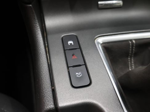 Used 2011 Ford Mustang Shelby GT500 RWD image 42