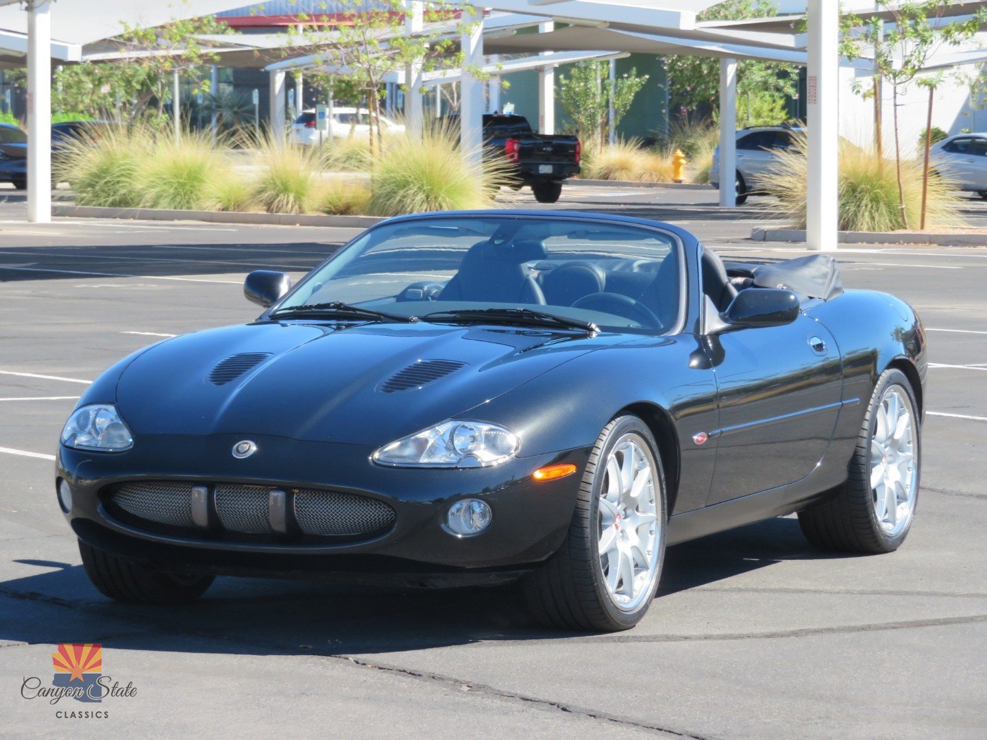 Used 2002 Jaguar XK8 Convertible RWD image 8
