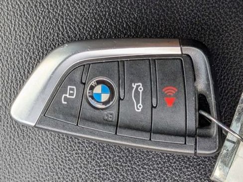 Used 2023 BMW X3 xDrive30i AWD/4WD image 32