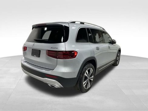 New 2026 Mercedes-Benz GLB 250 4MATIC image 7
