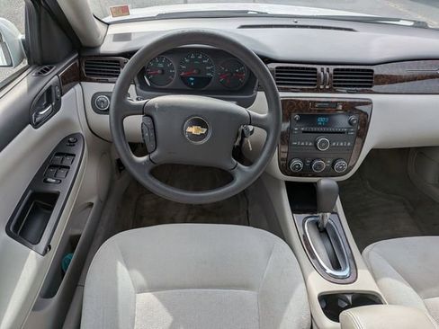 Used 2016 Chevrolet Impala Limited LS FWD image 27