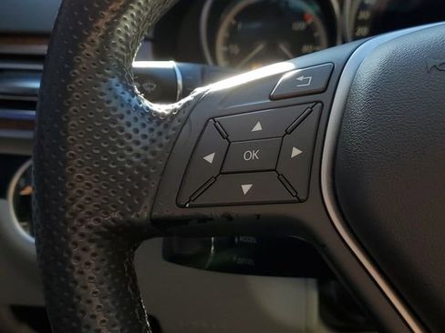 Used 2014 Mercedes-Benz E 350 Sedan image 15