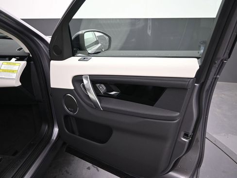 New 2025 Land Rover Discovery Sport S AWD/4WD image 4