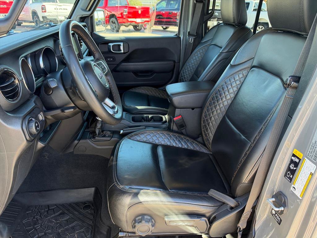 Used 2023 Jeep Gladiator Overland AWD/4WD image 6