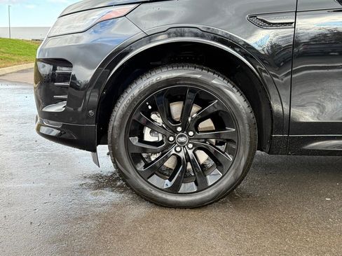 Certified 2025 Land Rover Discovery Sport Dynamic SE image 10