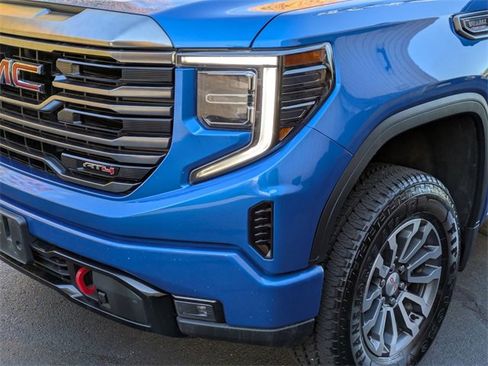 Used 2022 GMC Sierra 1500 AT4 w/ AT4 Preferred Package image 9