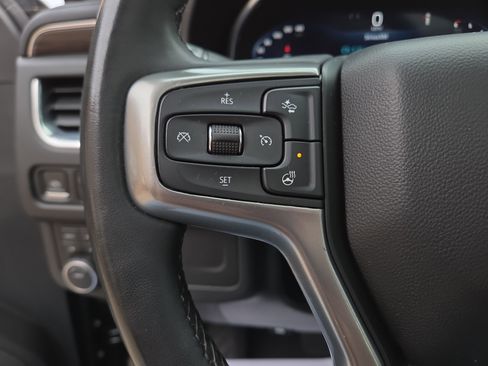 Used 2023 Chevrolet Tahoe Z71 w/ Luxury Package image 19