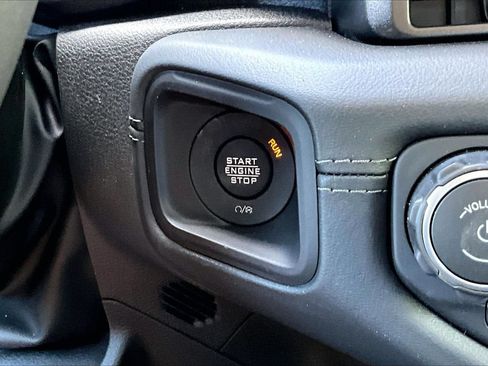 Certified 2026 Jeep Gladiator Mojave AWD/4WD image 26