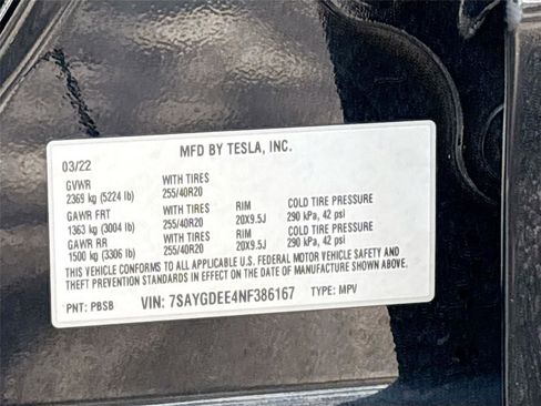 Used 2022 Tesla Model Y Long Range image 31