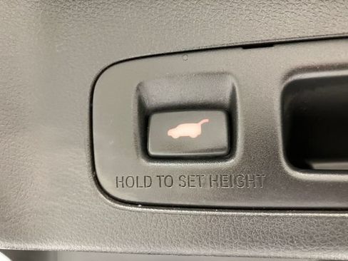 Used 2019 Honda CR-V Touring image 40